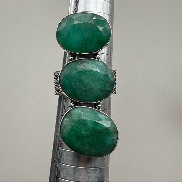 New Green Enhanced Emerald Multi Stone Silver Overlay Statement Ring Size 10 - Picture 6 of 8